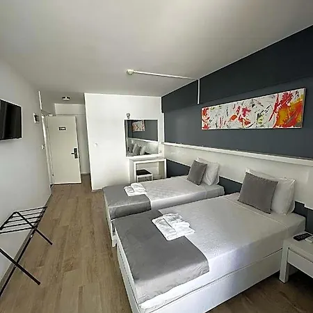 Z Cesme Hotel Ciftlikkoyu